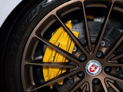 Used 2018 Lamborghini Huracan Performante image 14