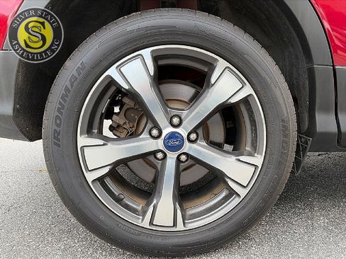 Used 2018 Ford Escape SEL FWD image 9