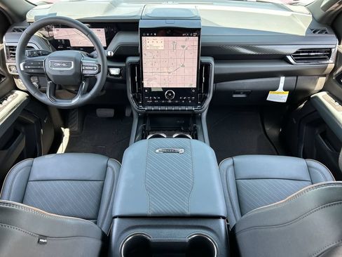 New 2026 GMC Yukon AT4 w/ AT4 Premium Package AWD/4WD image 21