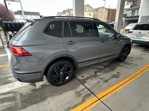 Used 2023 Volkswagen Tiguan SE R-Line image 7