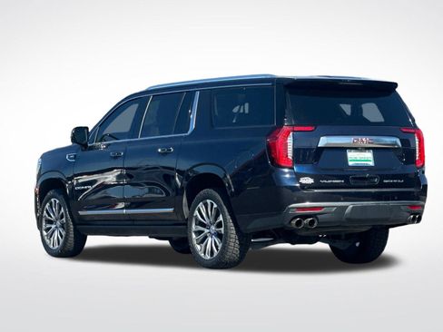 Used 2021 GMC Yukon XL Denali w/ Denali Premium Package AWD/4WD image 6