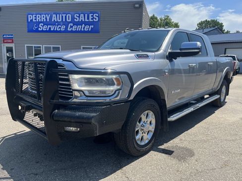 Used 2020 RAM 2500 Laramie AWD/4WD image 2