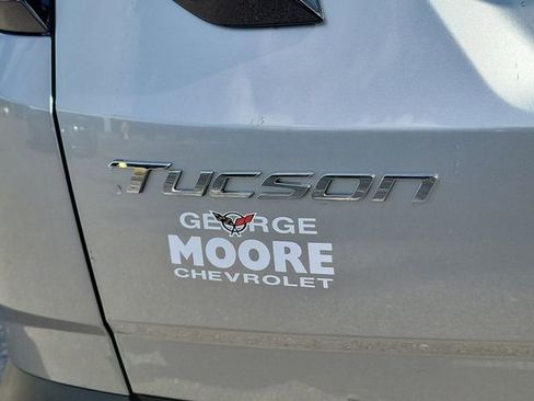 Used 2023 Hyundai Tucson SE image 8