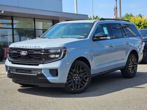 New 2027 Ford Expedition Platinum w/ Stealth Performance Package AWD/4WD image 1