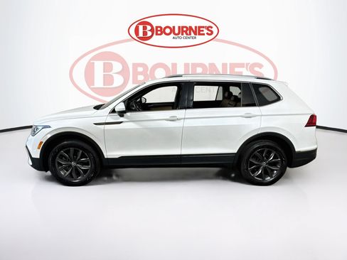 Used 2023 Volkswagen Tiguan SE AWD/4WD image 7