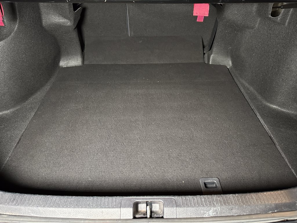Used 2021 Toyota Camry SE FWD image 22