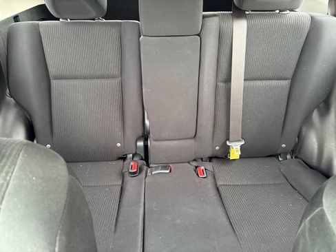 Used 2017 Toyota RAV4 LE w/ Carpet Mat Package FWD image 33