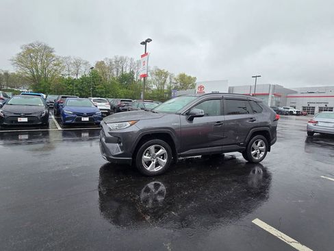 Used 2021 Toyota RAV4 Limited AWD/4WD image 3