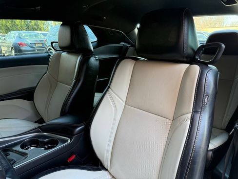 Used 2018 Dodge Challenger SXT Plus RWD image 10