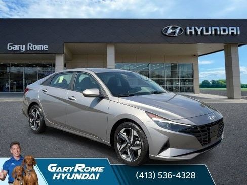 Certified 2023 Hyundai Elantra SEL w/ Convenience Package FWD image 2