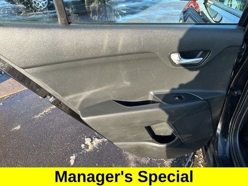 Used 2022 Kia Rio LX image 32