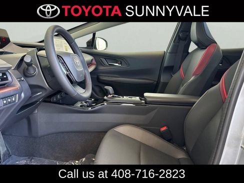 Used 2026 Toyota Prius Plug-In Hybrid FWD image 14