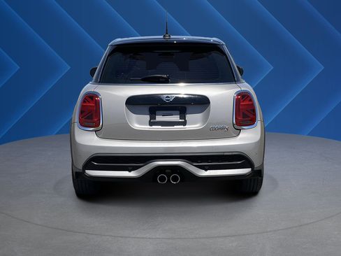 Used 2022 MINI Cooper S w/ Driver Assistance Package FWD image 4