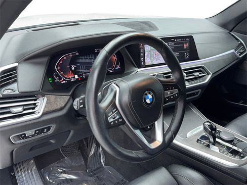 Used 2022 BMW X5 sDrive40i w/ Premium Package image 14