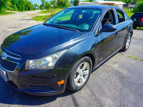 Used 2014 Chevrolet Cruze LT FWD image 4