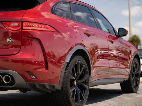 Used 2020 Jaguar F-PACE SVR AWD/4WD image 14