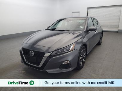 Used 2021 Nissan Altima 2.5 SV w/ SV Premium Package