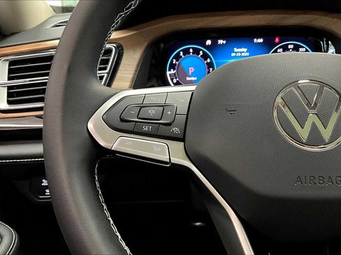 New 2026 Volkswagen Atlas SE image 17