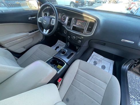 Used 2014 Dodge Charger SE image 36