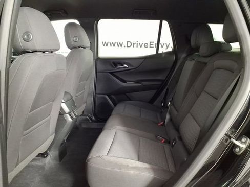 Used 2025 Chevrolet Equinox LT AWD/4WD image 9