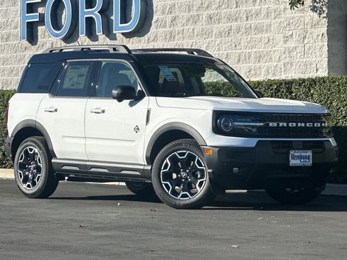 New 2025 Ford Bronco Sport Outer Banks w/ Outer Banks Tech Package+ image 2