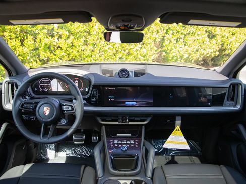 New 2026 Porsche Cayenne S AWD/4WD image 24