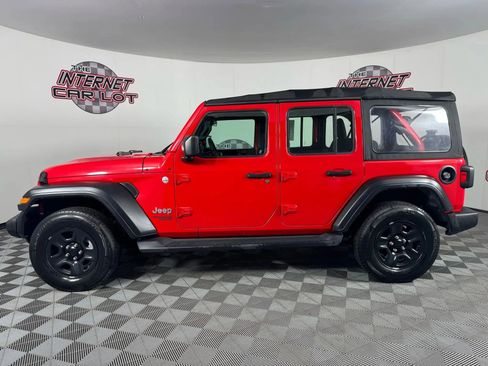 Used 2018 Jeep Wrangler Unlimited Sport image 4