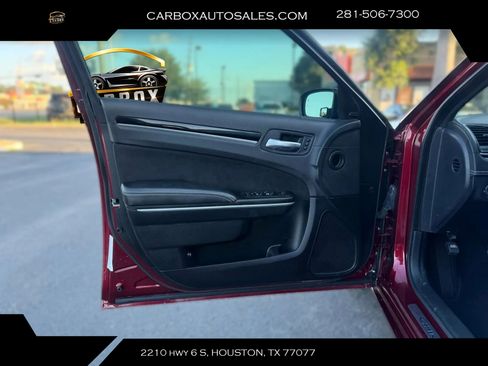 Used 2023 Chrysler 300 C RWD image 19
