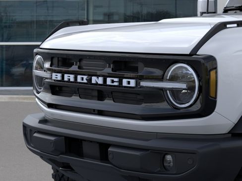 New 2026 Ford Bronco Outer Banks w/ Sasquatch Package AWD/4WD image 21