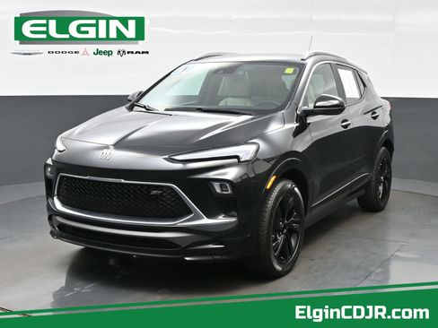 Used 2024 Buick Encore GX Sport Touring FWD image 1