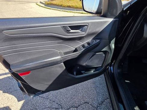 Used 2023 Ford Escape Active AWD/4WD image 10