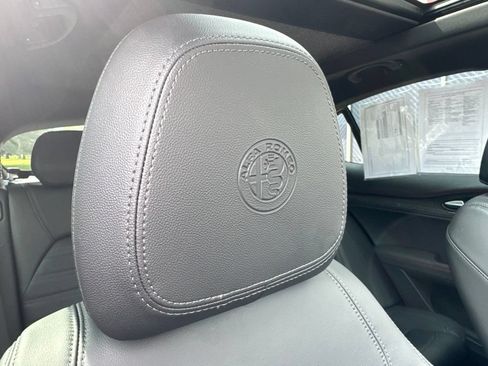 Used 2023 Alfa Romeo Stelvio Estrema AWD/4WD image 71