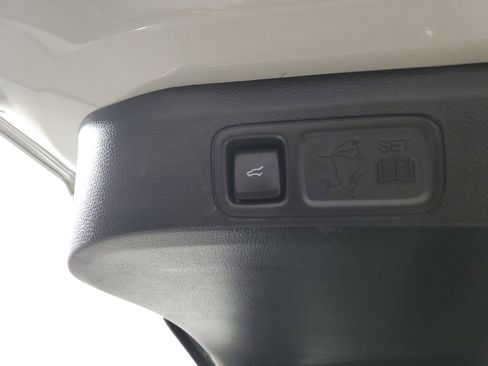 Used 2023 Lincoln Navigator Reserve AWD/4WD image 8