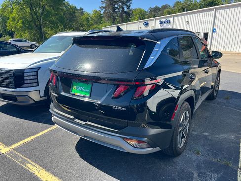 Used 2025 Hyundai Tucson SEL image 3