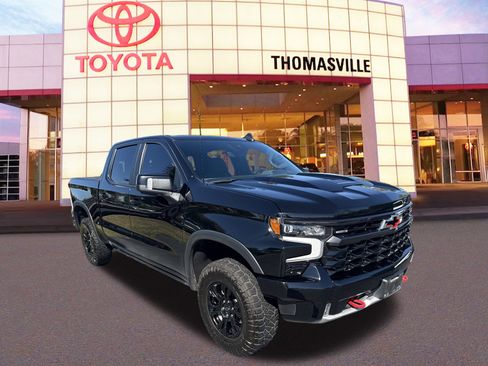 Used 2023 Chevrolet Silverado 1500 ZR2 w/ Technology Package image 3