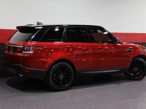 Used 2017 Land Rover Range Rover Sport SE image 8