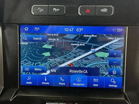 Used 2016 Ford F150 Platinum w/ Equipment Group 701A Luxury image 22