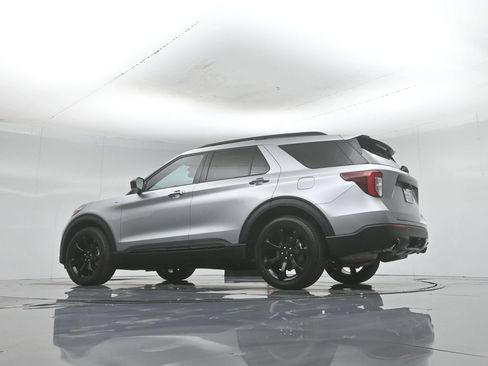 Certified 2023 Ford Explorer ST-Line w/ Class IV Trailer Tow Package RWD image 50