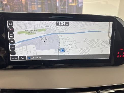 Used 2023 Hyundai Palisade Calligraphy image 14