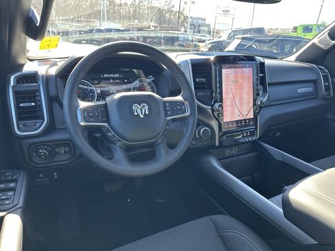 Used 2025 RAM 1500 Big Horn image 24