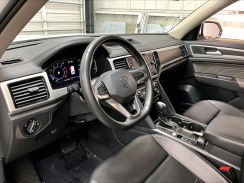 Used 2022 Volkswagen Atlas SE FWD image 16