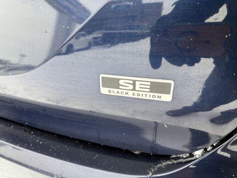 Used 2023 Mitsubishi Outlander SE Black Edition image 8