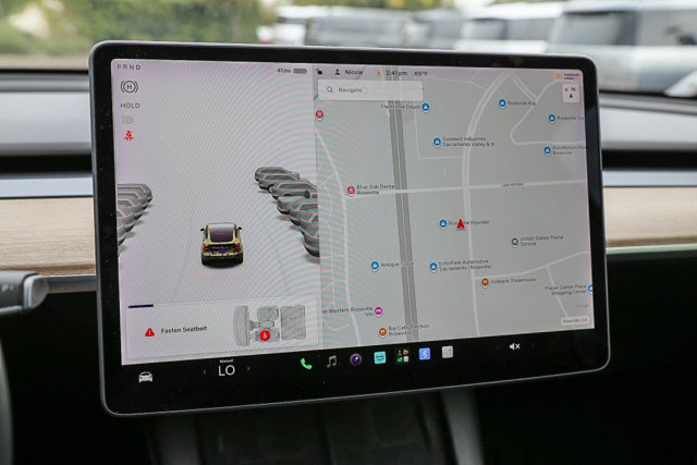 Used 2021 Tesla Model Y Long Range AWD/4WD image 15
