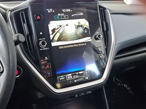 Used 2024 Subaru Crosstrek 2.0i Premium image 17