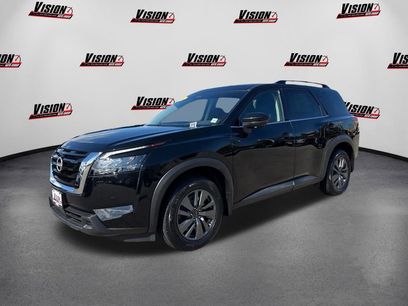 Used 2024 Nissan Pathfinder SV w/ SV Premium Package
