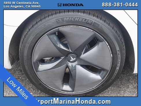 Used 2018 Tesla Model 3 Long Range RWD image 18