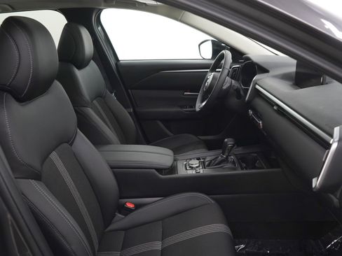 Used 2025 MAZDA CX-50 AWD 2.5 S w/ Premium Package image 11