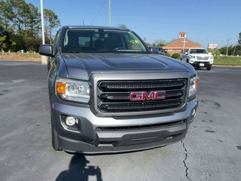 Used 2020 GMC Canyon SLE w/ Elevation Edition image 3
