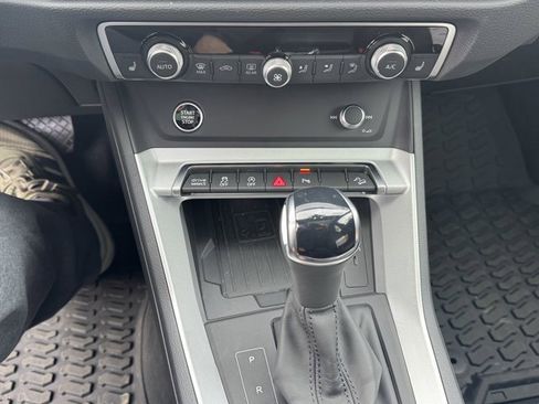 Certified 2025 Audi Q3 2.0T Premium image 18