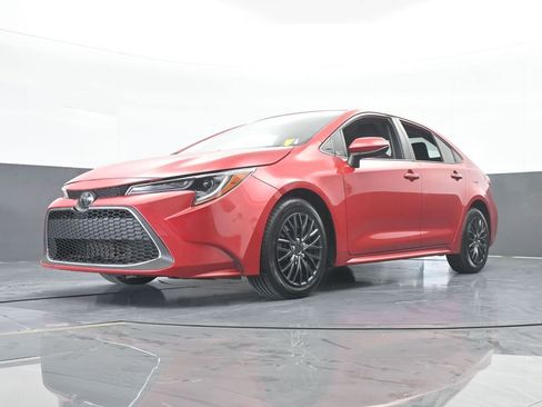 Used 2020 Toyota Corolla LE image 51